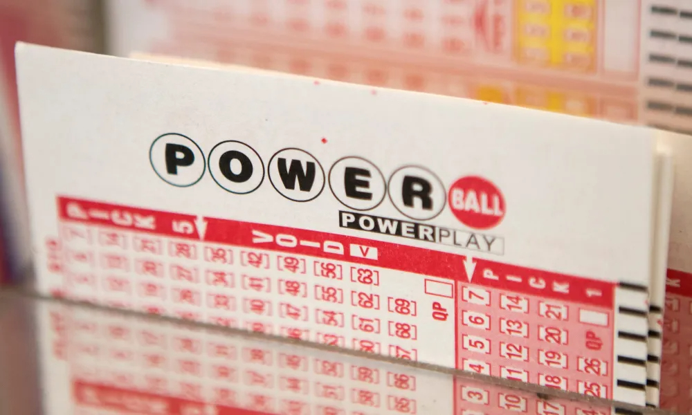 Why VIP perks influence online lottery betting loyalty?